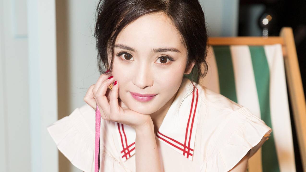 客服主管王小华